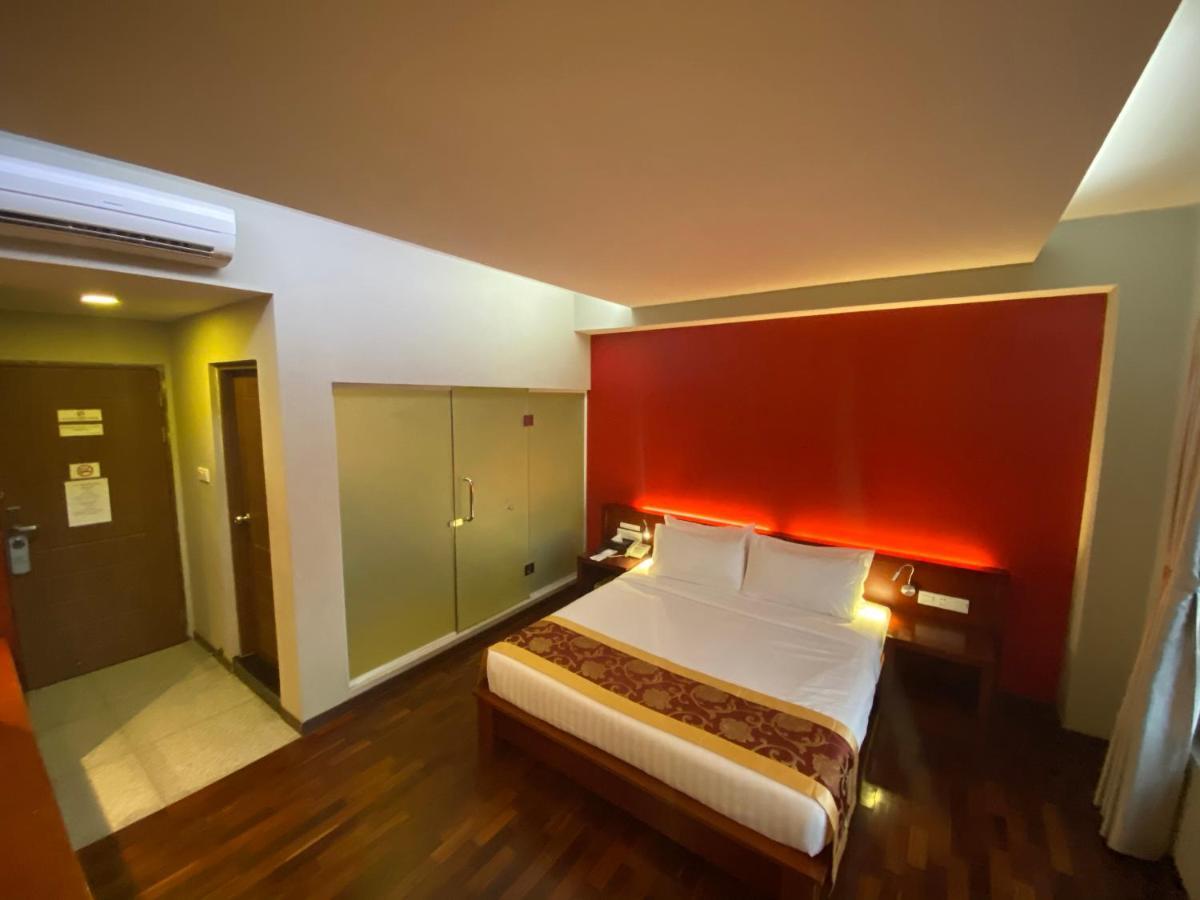My Dream Hotel Yangon Esterno foto